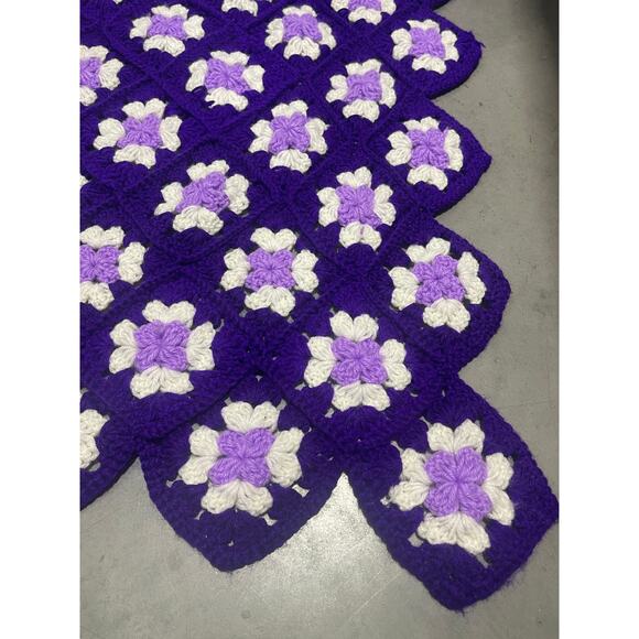Purple and White Floral Granny Quilt, Lap Blanket - Picture 3 of 5